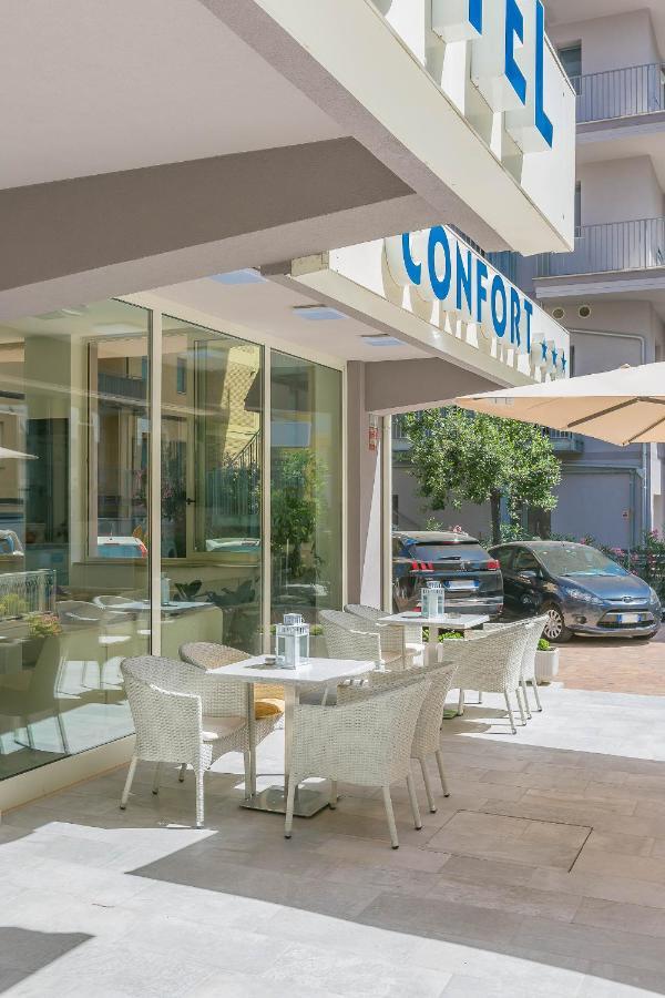 Hotel Confort Римини Экстерьер фото